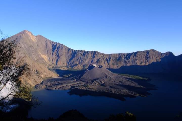 senaru crater rim